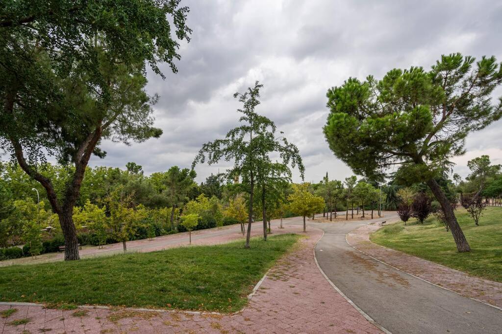 Arriaga Bajo- Precioso Duplex. Parking Gratuito Lägenhet Madrid Exteriör bild